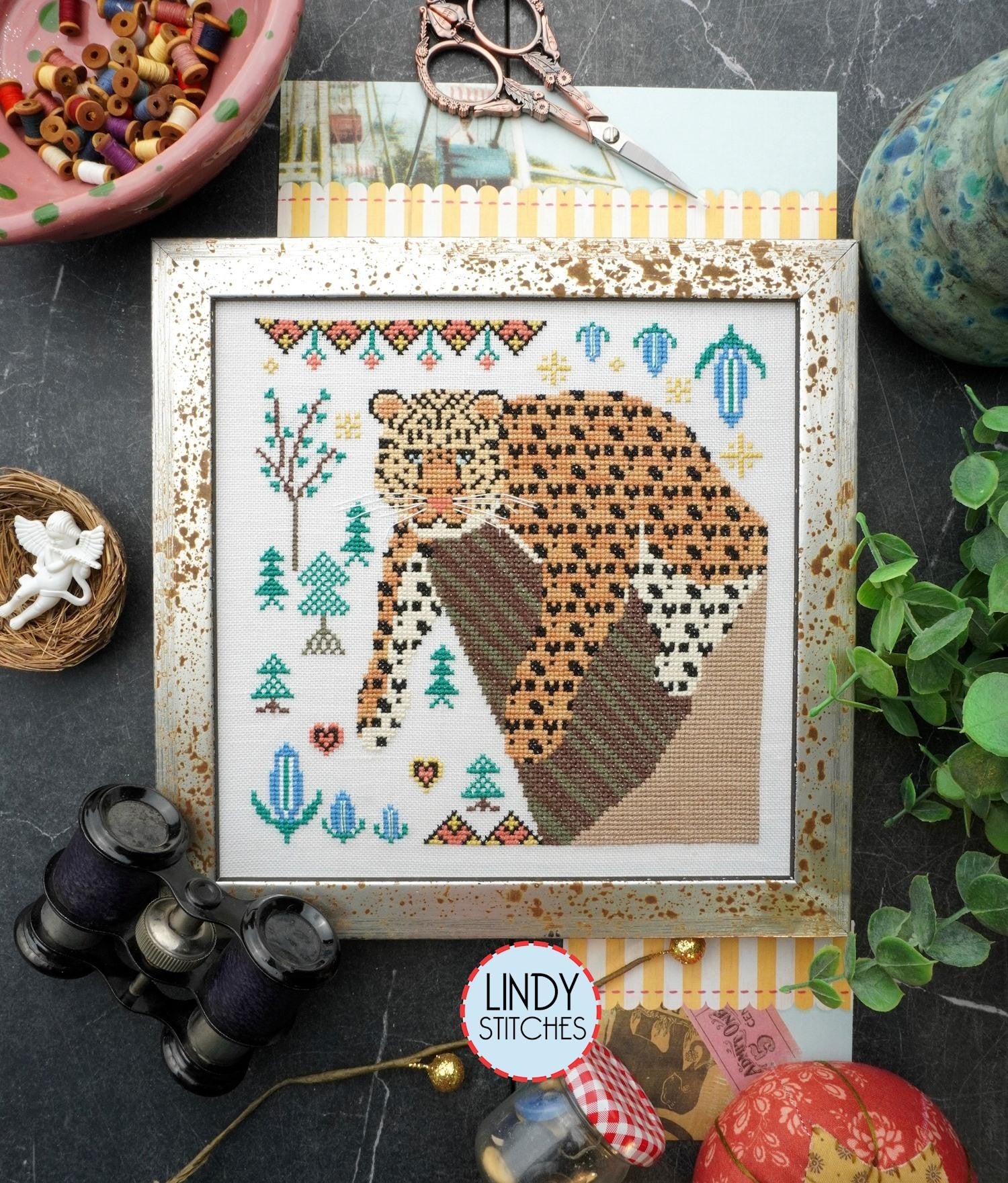 Preorder - Amur Leopard by Lindy Stitches